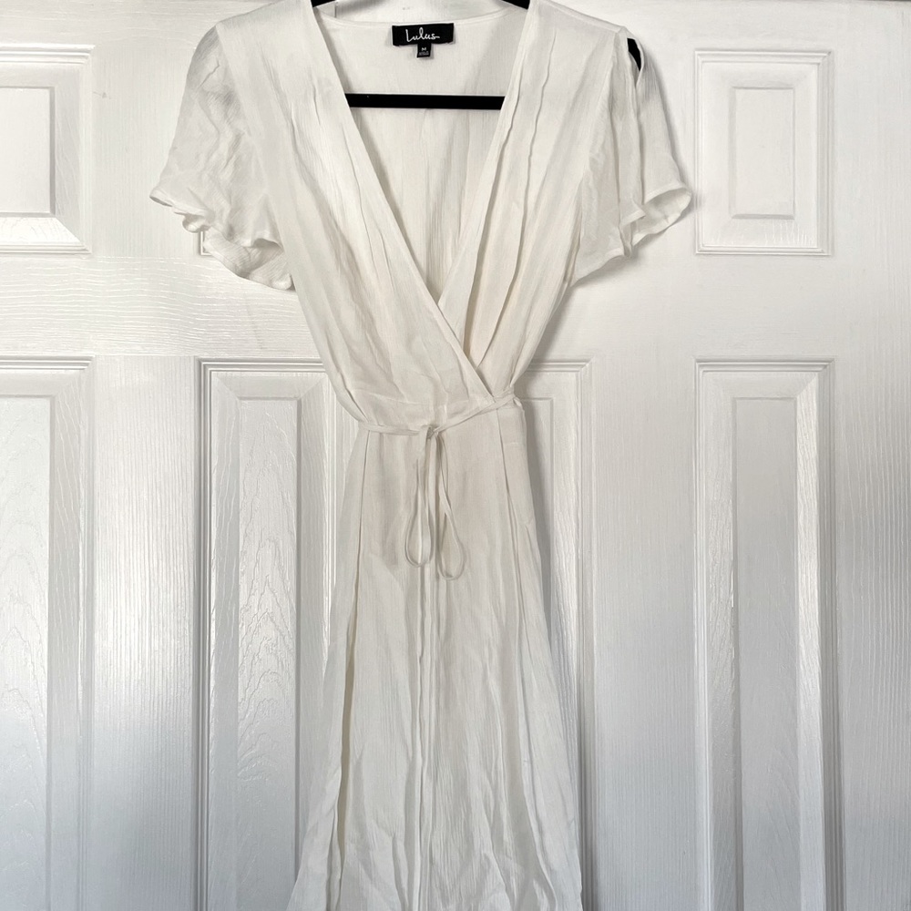 Lulu’s harbor point white wrap dress